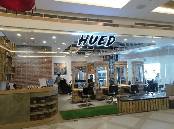 hued store
